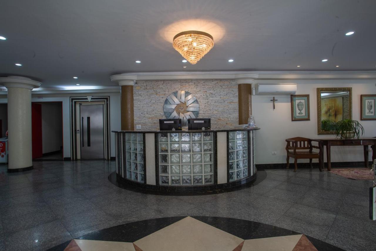 Hotel Apollo Uberlândia Kültér fotó