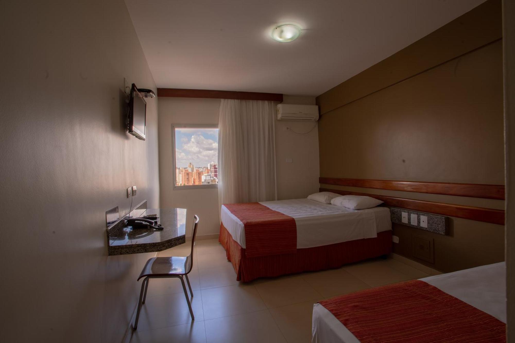 Hotel Apollo Uberlândia Kültér fotó